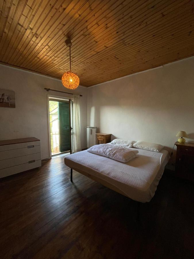 Casa Vacanza Pegrini Nel Centro Storico Di ガーヴィ エクステリア 写真