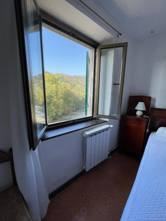 Casa Vacanza Pegrini Nel Centro Storico Di ガーヴィ エクステリア 写真